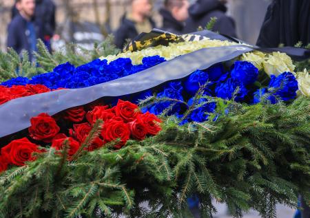Героя России Тибилова с почестями похоронили во Владикавказе