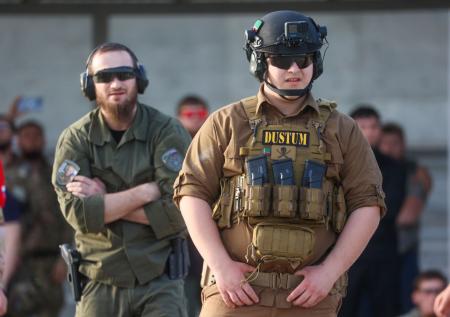 Сын Кадырова получил медаль и удостоверение во время поездки в Египет