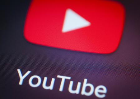Интернет-омбудсмен предупредил о крахе Рунета, если заблокировать YouTube