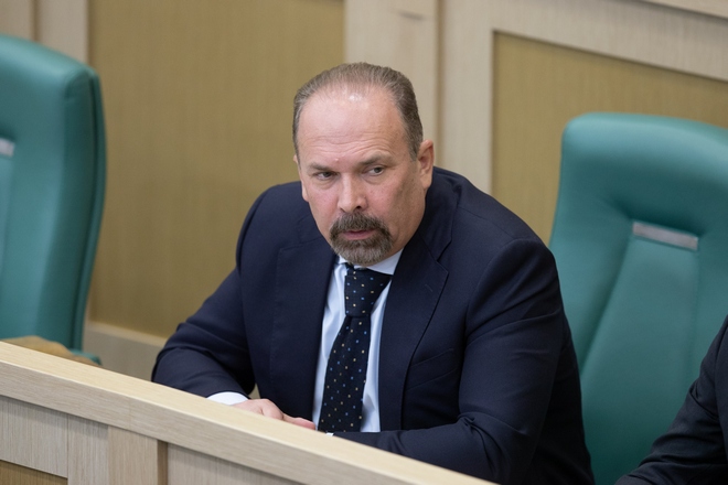 Михаил Мень