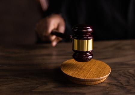 Уголовные дела предложили закрывать за неявку обвинителя