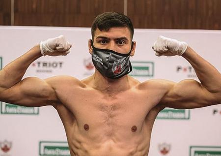 Боксёр Агрба завоевал пояс континентального чемпиона WBA