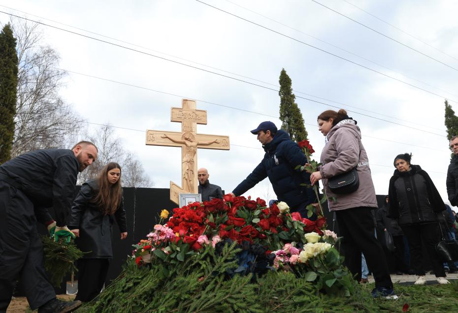 Могила российского рэпера Павла Ивлеева, известного под псевдонимом Паша Техник