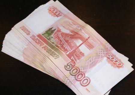 Подросток в Москве отдал гадалке 5 млн рублей