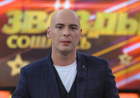 Телеведущий Антон Привольнов прокомментировал слухи о своей ориентации