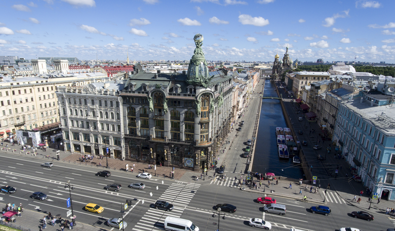 Невский проспект в Санкт-Петербурге