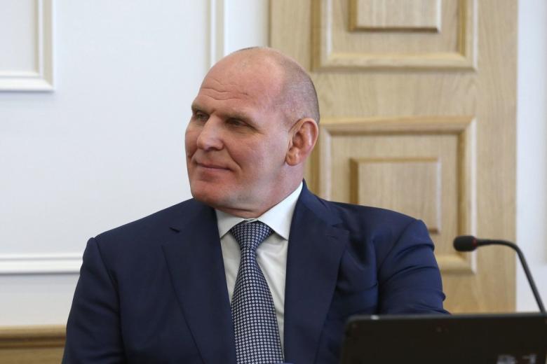 Александр Карелин