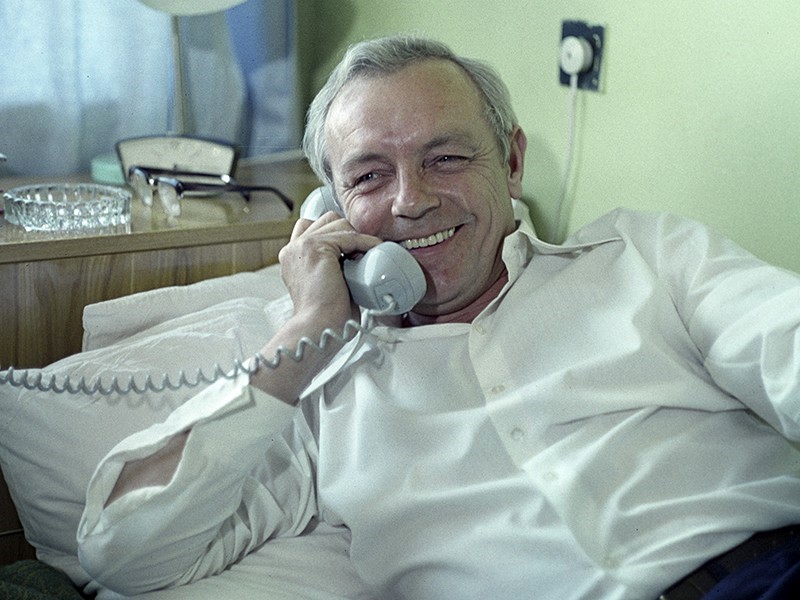 Кирилл Лавров