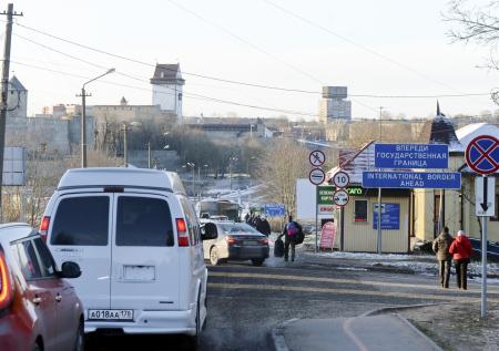 В Эстонии начали предупреждать едущих в Россию о возможном закрытии границы