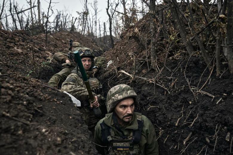 Солдаты ВСУ в зоне боевых действий