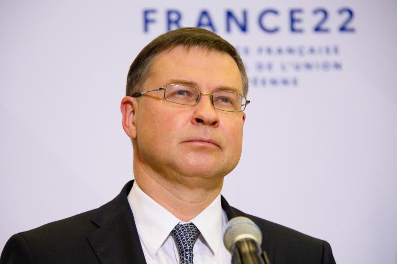 Валдис Домбровскис