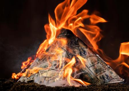 Американец сжег ради рекламы картину стоимостью $10 млн