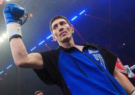 Боксёр Абдуллаев сразится за титул WBC Silver в Екатеринбурге