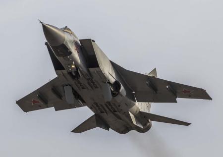В Приморье обнаружен экипаж упавшего самолета МиГ-31