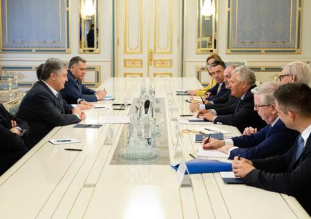 Порошенко «перезагрузит» антикоррупционные органы на Украине