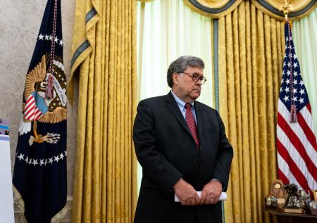 Министр юстиции США заявил о серьёзных нарушениях в деле о вмешательстве РФ