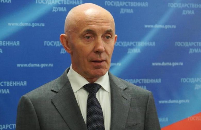  Юрий Синельщиков