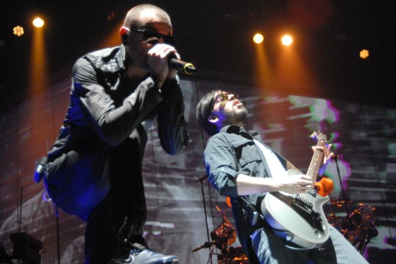 Linkin Park выступает на концерте в Мэдисон-Сквер-Гарден