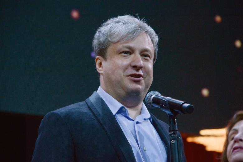 Антон Долин