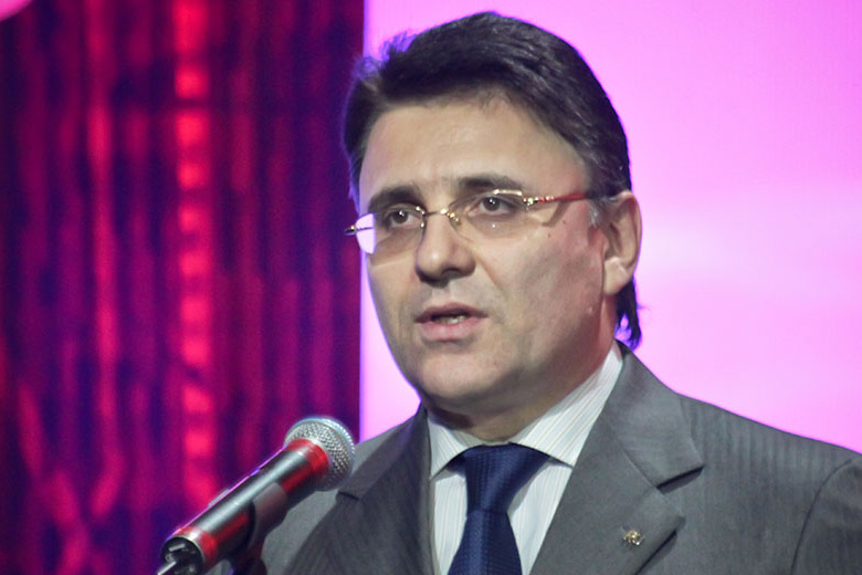 Александр Жаров 