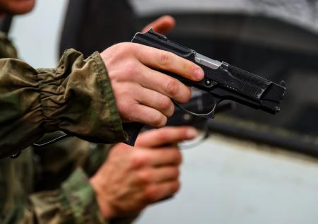 ФСБ выявила около 200 сторонников «Колумбайна» и украинской группировки
