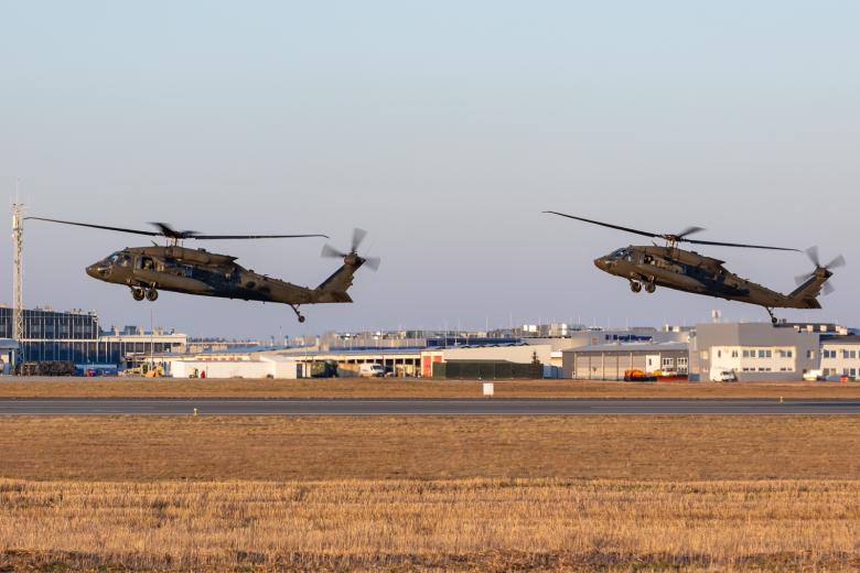 Вертолеты Black Hawk