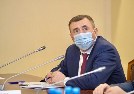 Власти Сахалина не будут вводить бейджи для привитых без одобрения