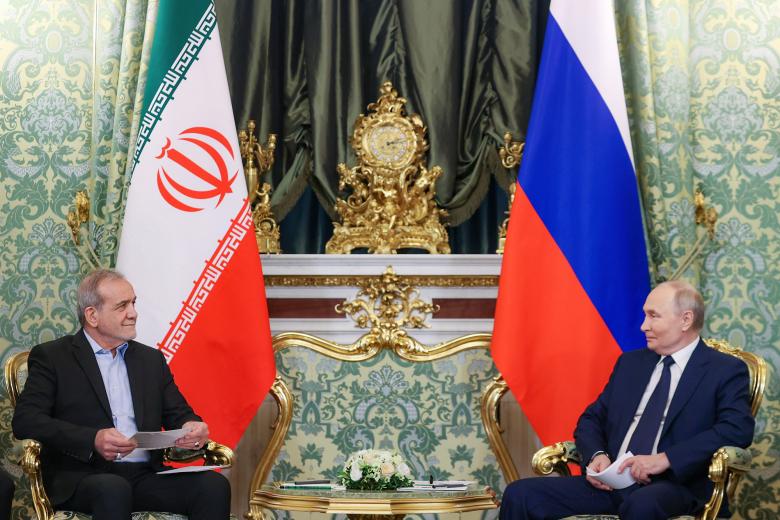 Владимир Путин и Масуд Пезешкиан