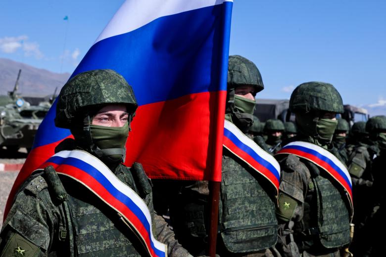 Военнослужащие во время учений ОДКБ «Нерушимое братство» на полигоне «Эдельвейс» в Иссык-Кульской области в Киргизии