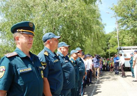 Волгоградские власти взяли на патронаж семьи попавших в ДТП под Ставрополем