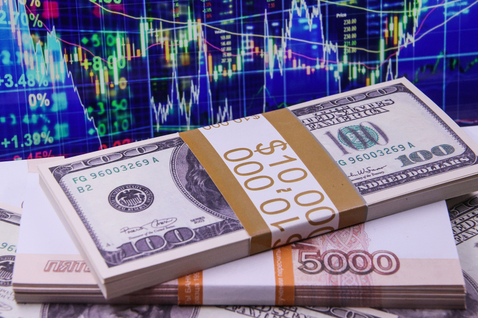 Рубль опять падает? Курс доллара в РФ сегодня, 18 февраля, что будет дальше