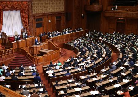В Японии распустили нижнюю палату парламента