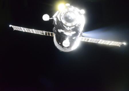 Космонавты провели телеоператорную стыковку «Прогресса» с МКС