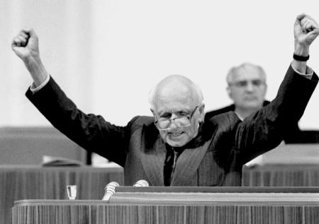 Кем Андрей Сахаров вернётся в родную Москву