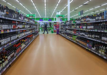 В России продажи водки и крепкого алкоголя упали на 15%