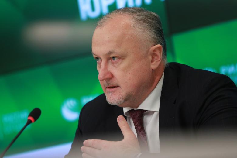 Юрий Ганус