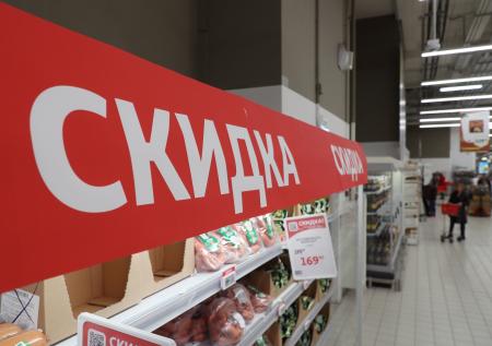 Стало известно, каких продуктов будет больше в российских магазинах