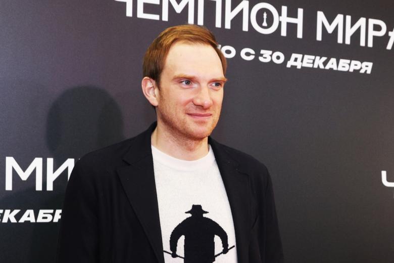 Андрей Бурковский