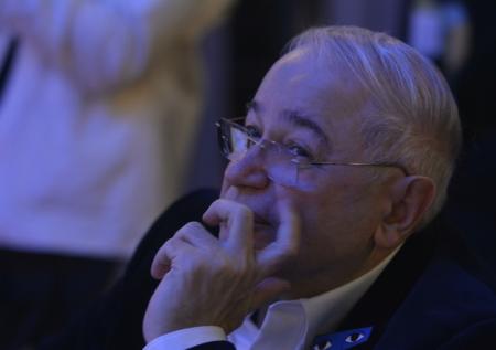 Молодая жена Петросяна поразила фанатов превращением из гадкого утёнка