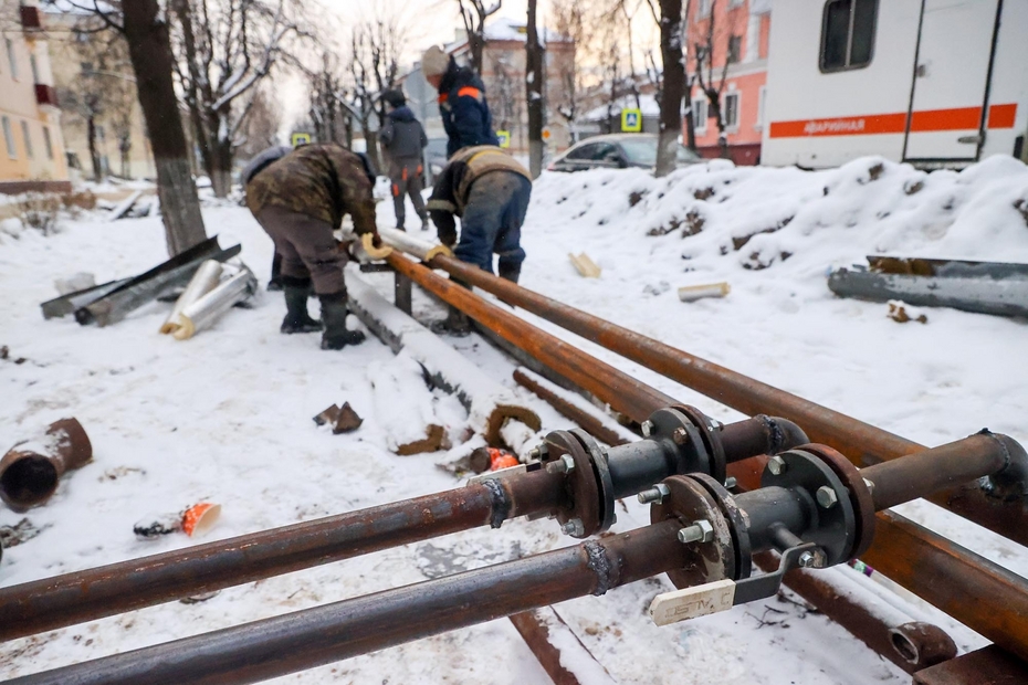 Подольск.  Прокладка временного водопровода