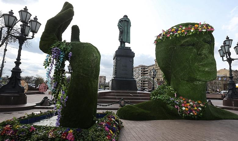 Инсталляция компании «Московский сувенир плюс»