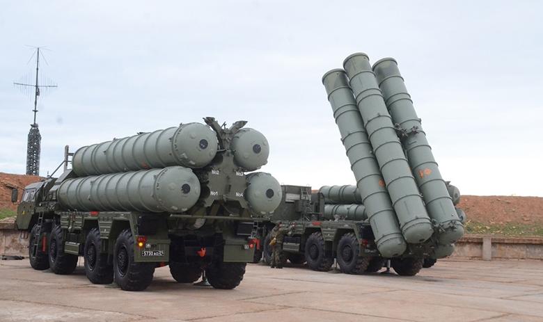 Заступление на боевое дежурство расчетов ЗРК С-400 «Триумф»