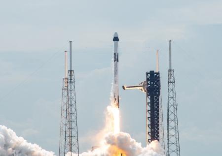 Космический корабль Crew Dragon с российским космонавтом не полетел