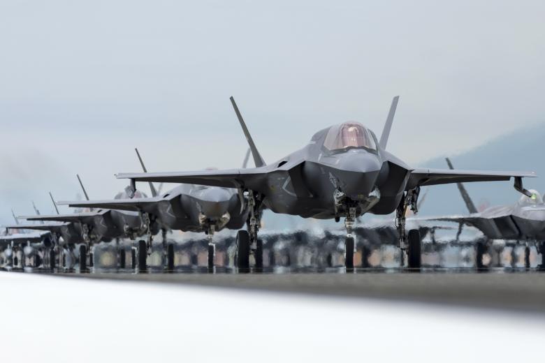 Истребитель-бомбардировщик F-35