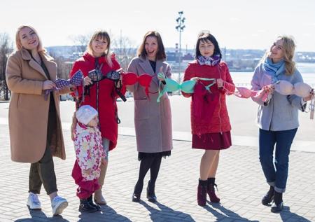 Мост из бюстгальтеров появится в Курске