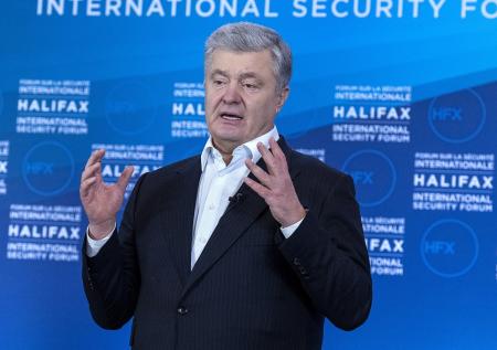 Рогов в трех буквах описал ситуацию с Порошенко