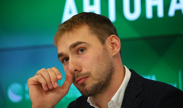 Антон Шипулин