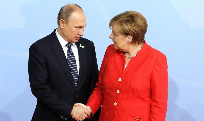 Президент РФ Владимир Путин и канцлер Германии Ангела Меркель