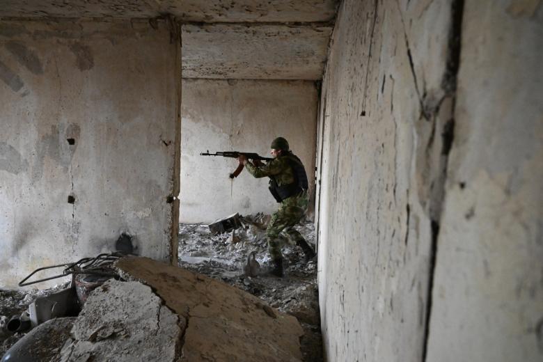 Боец ВС РФ