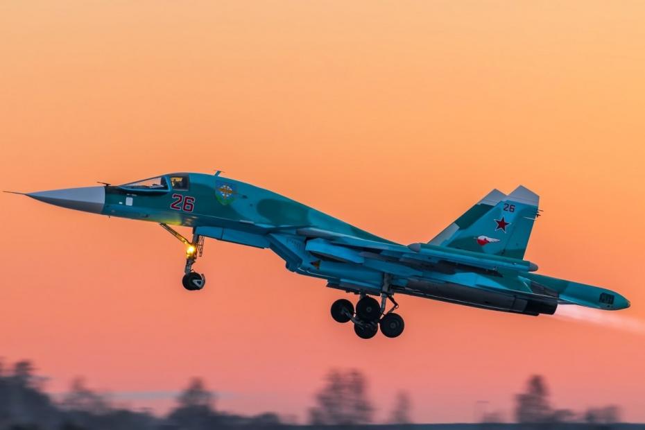 Истребитель Су-34 